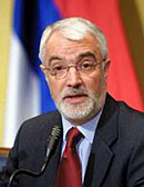 Open dialogue precondition for resolving Kosovo problem