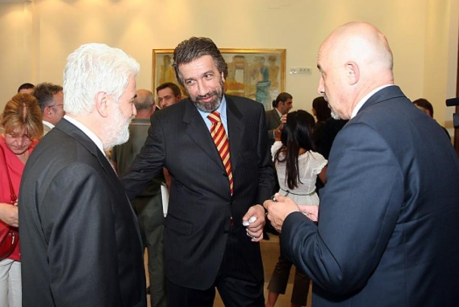 <h3>Cocktail organised for media representatives and editors-in-chief in the Serbian government on June 1, 2007</h3>