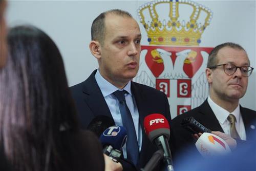 Zlatibor Loncar, left, and Hans Kluge