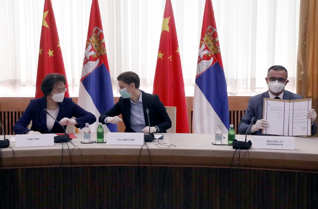 China donates two coronavirus laboratories to Serbia