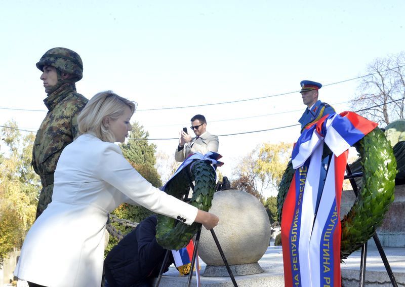 State officials pay tribute to fallen soldiers in First World War