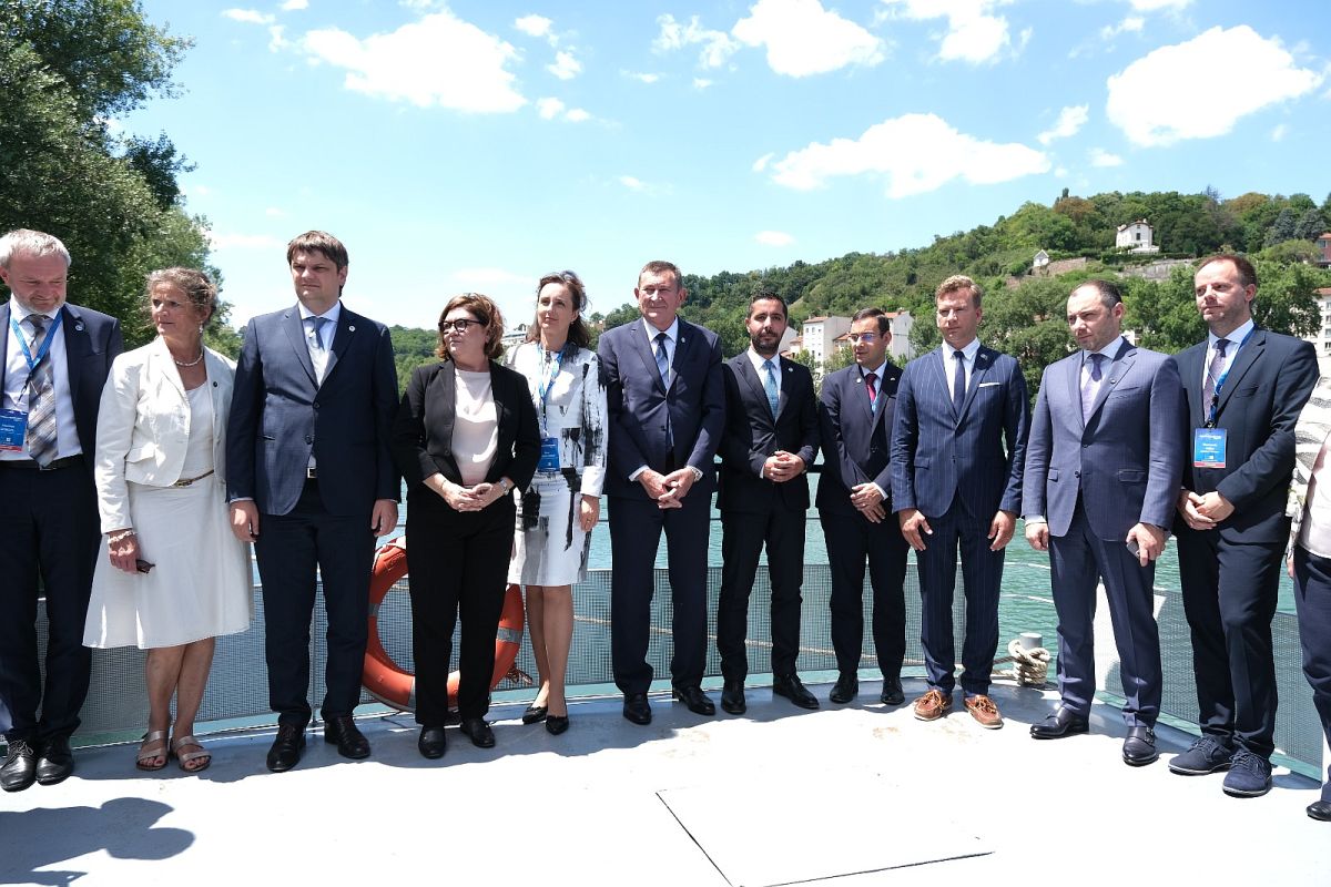Serbia remains committed to investments in water transport sector