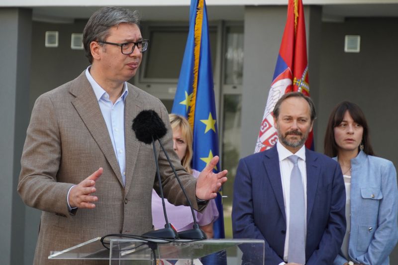 Keys to 250 apartments for refugees in Ovca settlement handed over