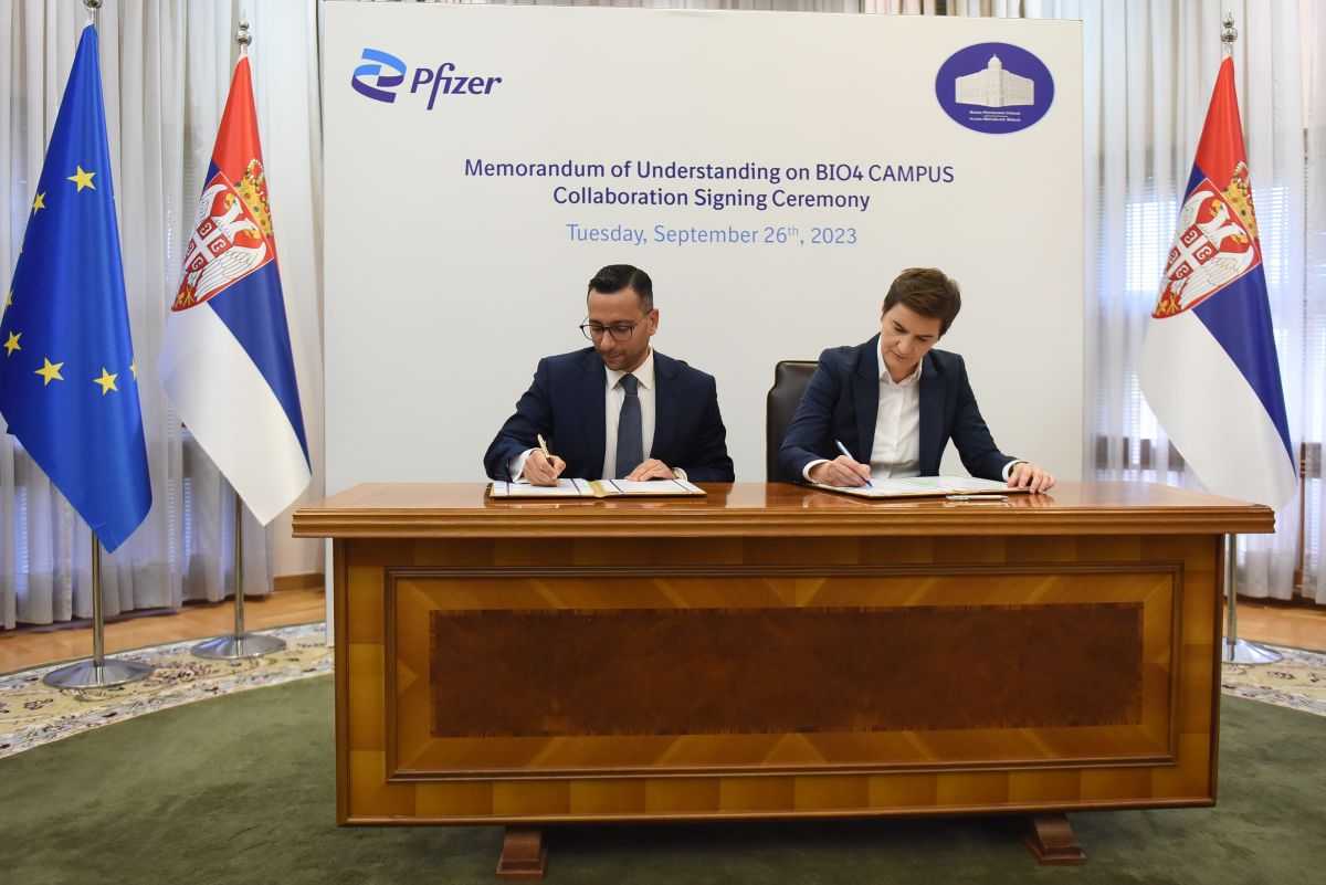 Partnership with Pfizer in the development of biomedicine and biotechnology