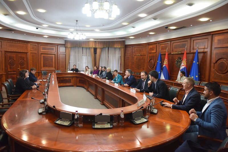 Brnabic presents to Wozniack development era of technological, digital sector in Serbia