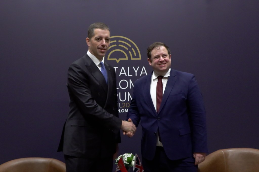 Serbia committed to improving relations with UK