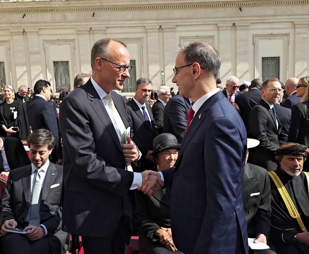 Macut meets with German Chancellor, Dutch Prime Minister