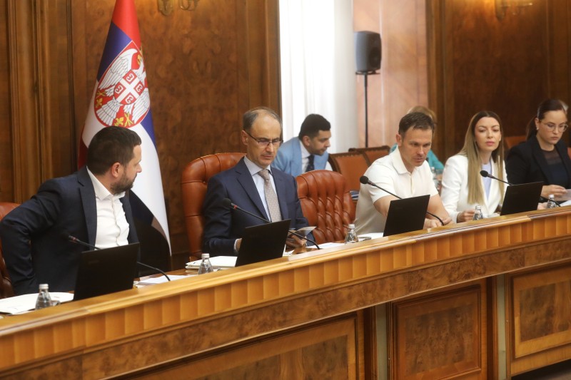 Bills adopted to amend two media laws