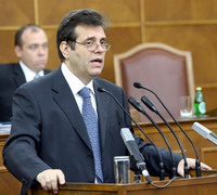 Србија одбацује сваки покушај наметања решења за Космет и отимања дела наше територије