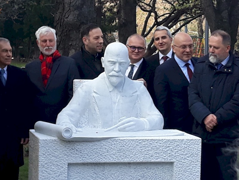 Откривен споменик руском архитекти Николају Краснову