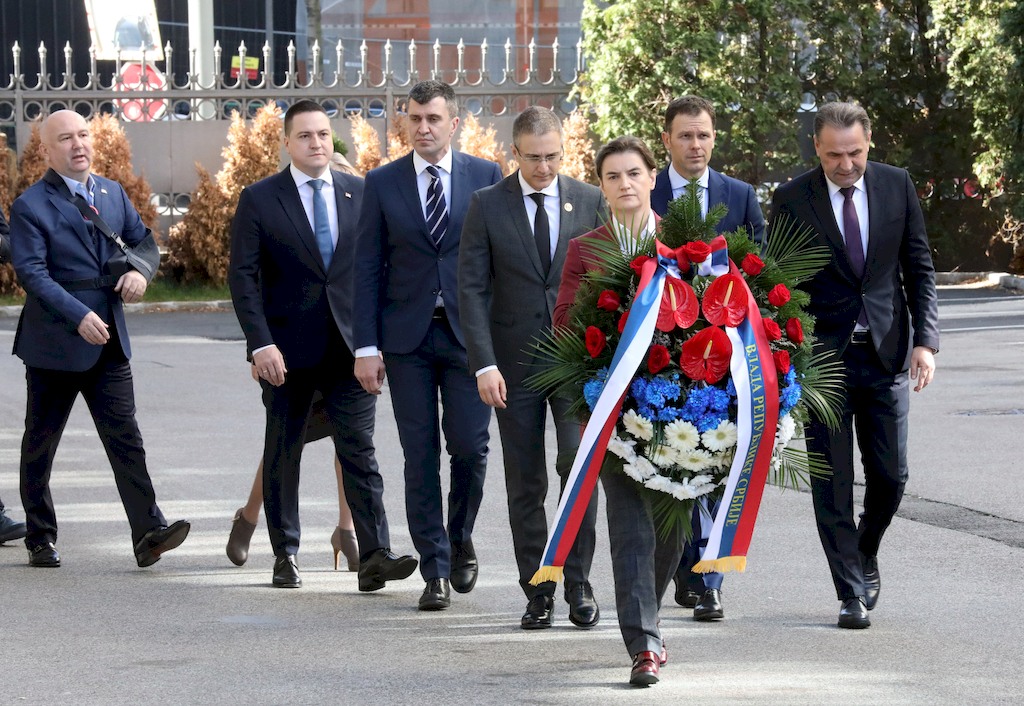 Премијерка и министри одали пошту Зорану Ђинђићу