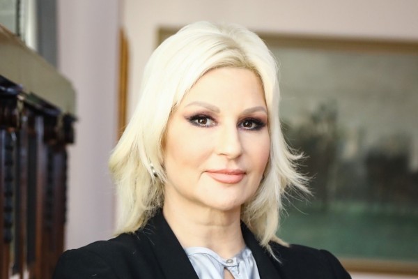Више предузећа уступило возила здравственом систему