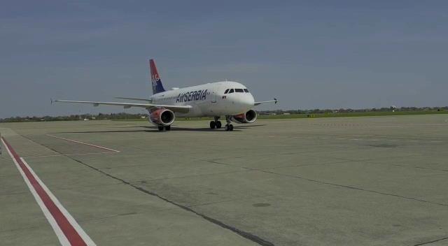 Авион „Ер Србије“ вратио још 136 наших грађана из Франкфурта