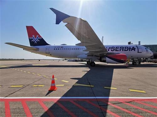 Стигао авион „Ер Србије“ А330 из Кине са медицинском опремом