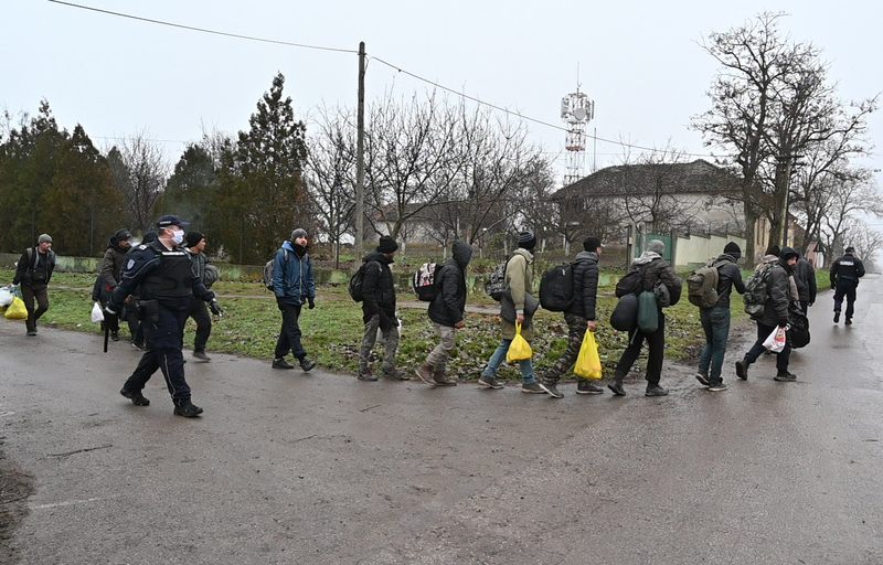 Полиција у Кикинди ван кампова пронашла приближно 170 миграната