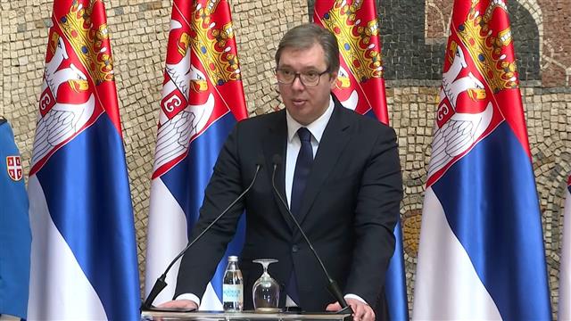 Председник Србије одликовао припаднике МУП- а