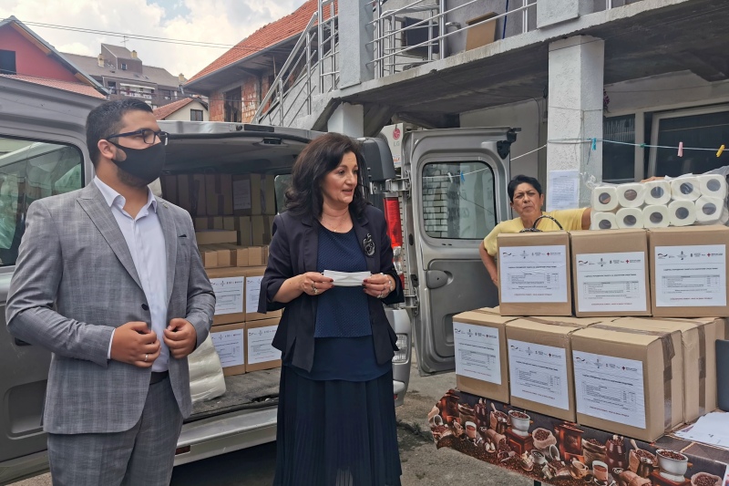 Вакцинација и поштовање мера једини начин за сузбијање пандемије