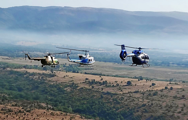 Хеликоптери МУП-а помажу у гашењу пожара у Северној Македонији
