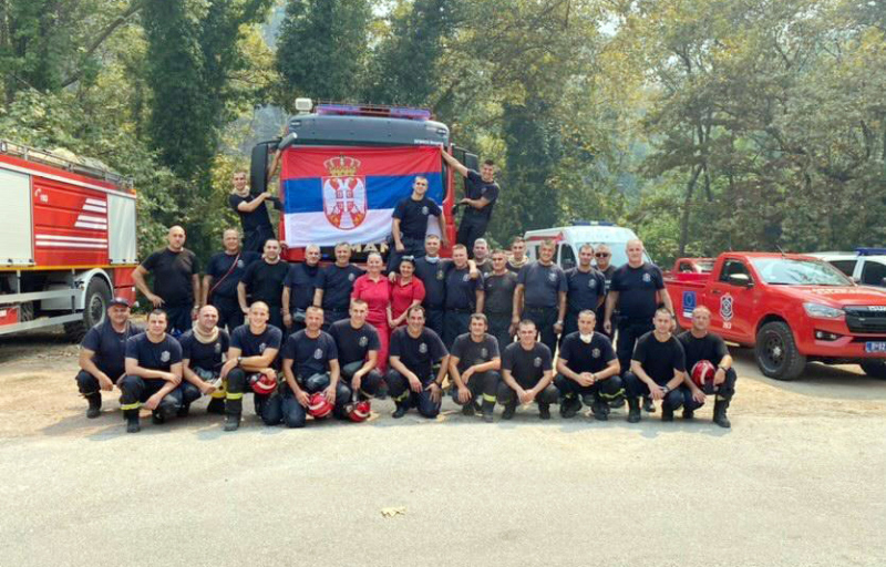 Српски ватрогасци учествују у гашењу пожара на Евији