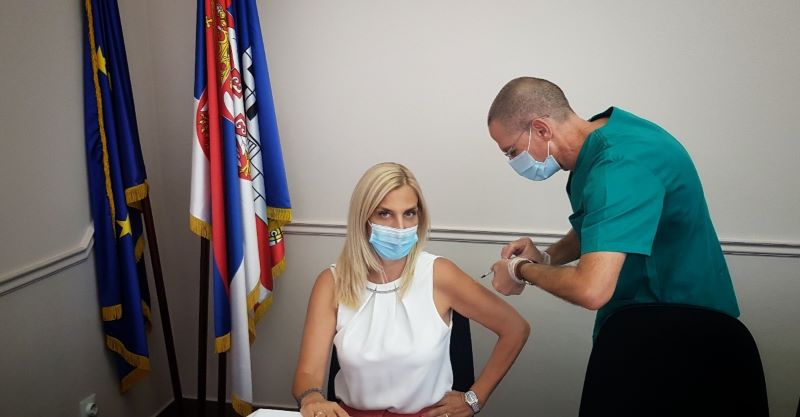Апел министарке правде грађанима да се вакцинишу