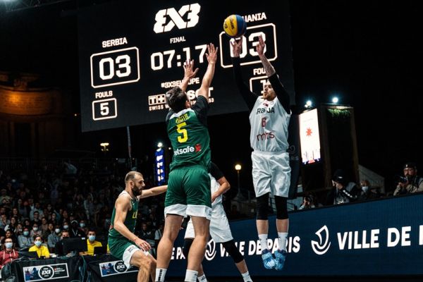 Баскеташи Србије трећи пут узастопно шампиони Европе