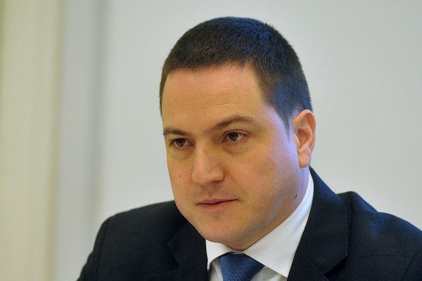 Od ponedeljka bez škola sa kompletnom onlajn nastavom