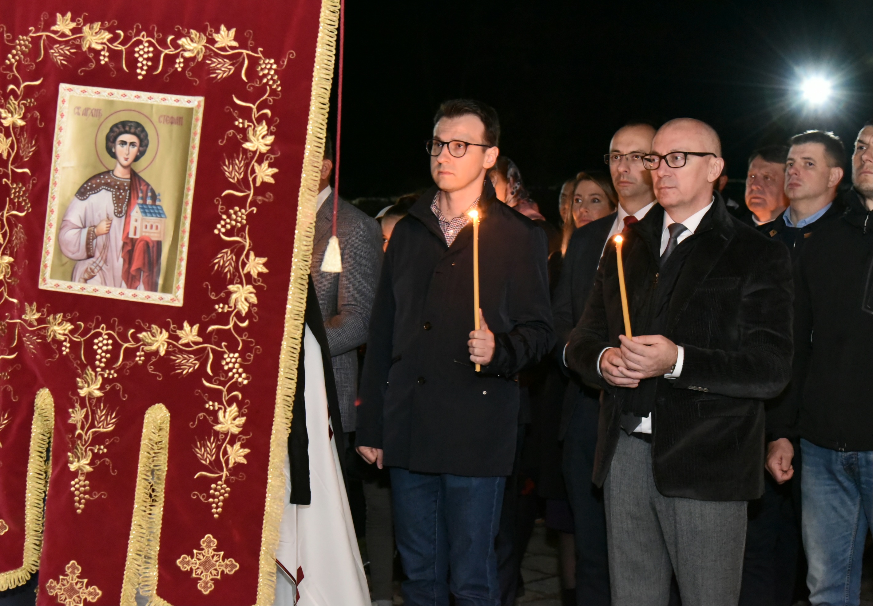 Петковић на поноћној васкршњој литургији у манастиру Бањска