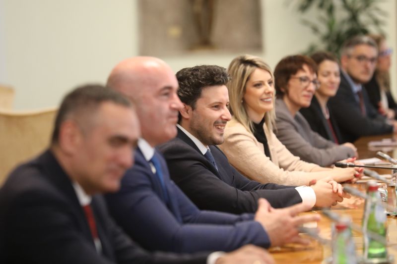 Србија спремна за решавање свих отворених питања са Црном Гором