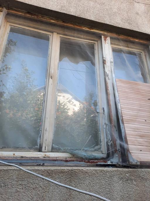 Бачена бомба на породичну кућу Зорана Јовановића у Могили