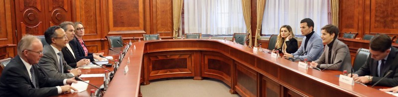 Посвећеност Србије унапређењу индивидуалних и колективних права националних мањина
