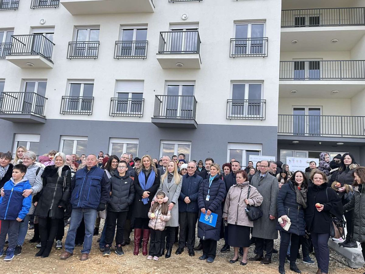 Уручени кључеви 40 нових станова за избеглице у Вршцу