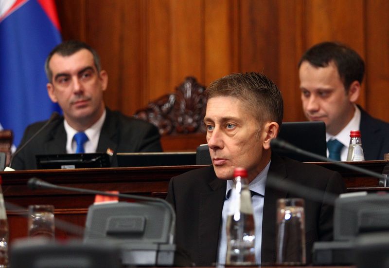 Усвојен Закон о измени Закона о државним службеницима
