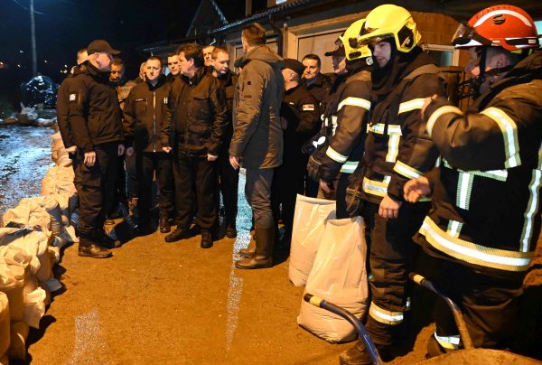 Евакуисане 84 особе из поплављених подручја