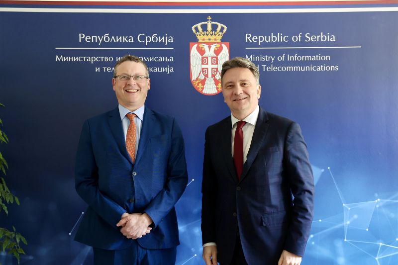 Сарадња са Канадом на развоју вештачке интелигенције