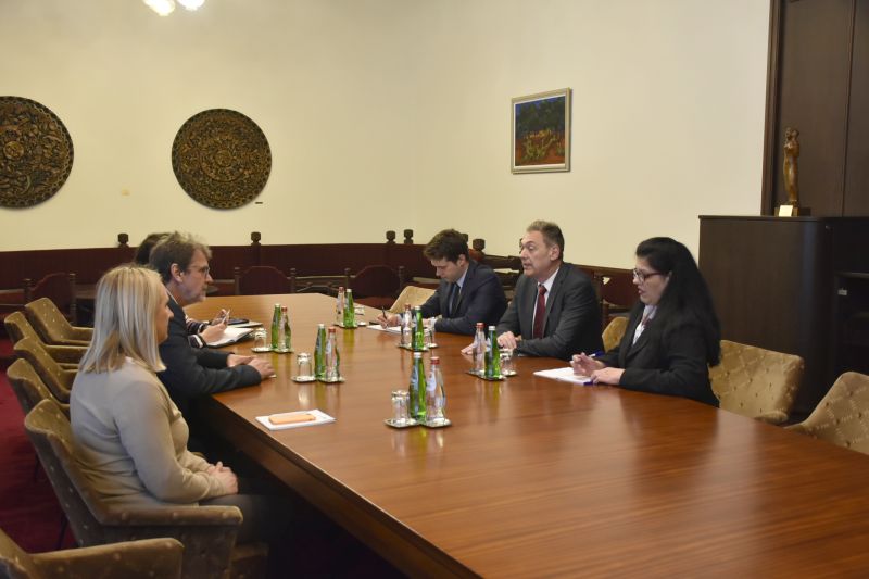 Жигманов разговарао са амбасадором Бугарске