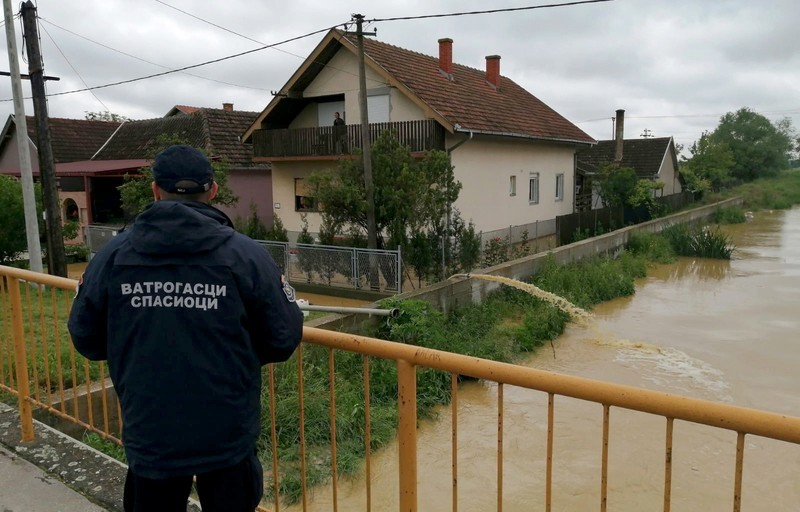 Због поплава евакуисано 26 особа из два места у околини Шапца