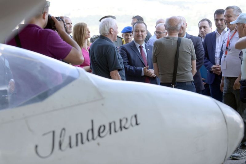 Дачић на обележавању века постојања македонске авијације у Скопљу