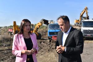 Почело уклањање дивље депоније у Лозовику код Велике Плане