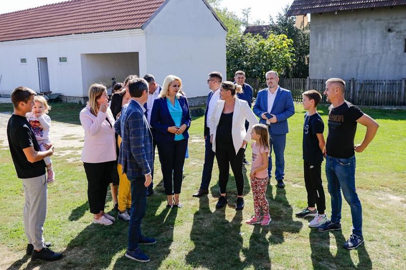 Циљ Владе побољшање демографске слике Србије