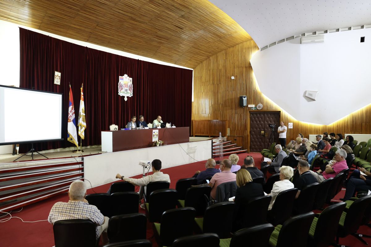 У Крагујевцу одржан округли сто у оквиру јавне расправе о медијским законима