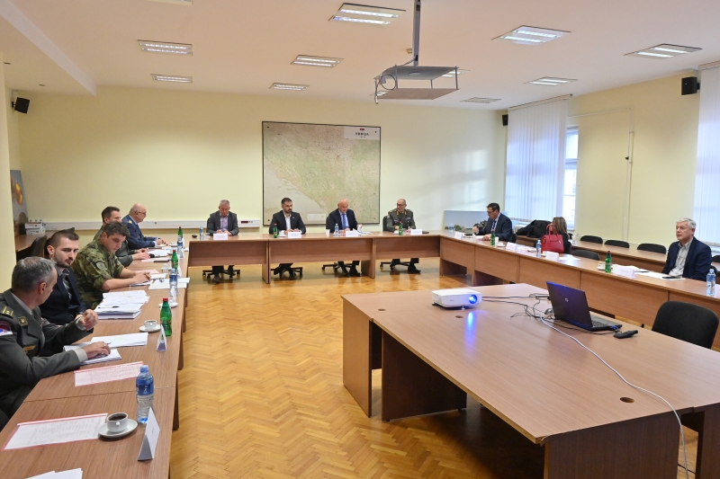 Безрезервна подршка државе фабрици „Застава оружје“
