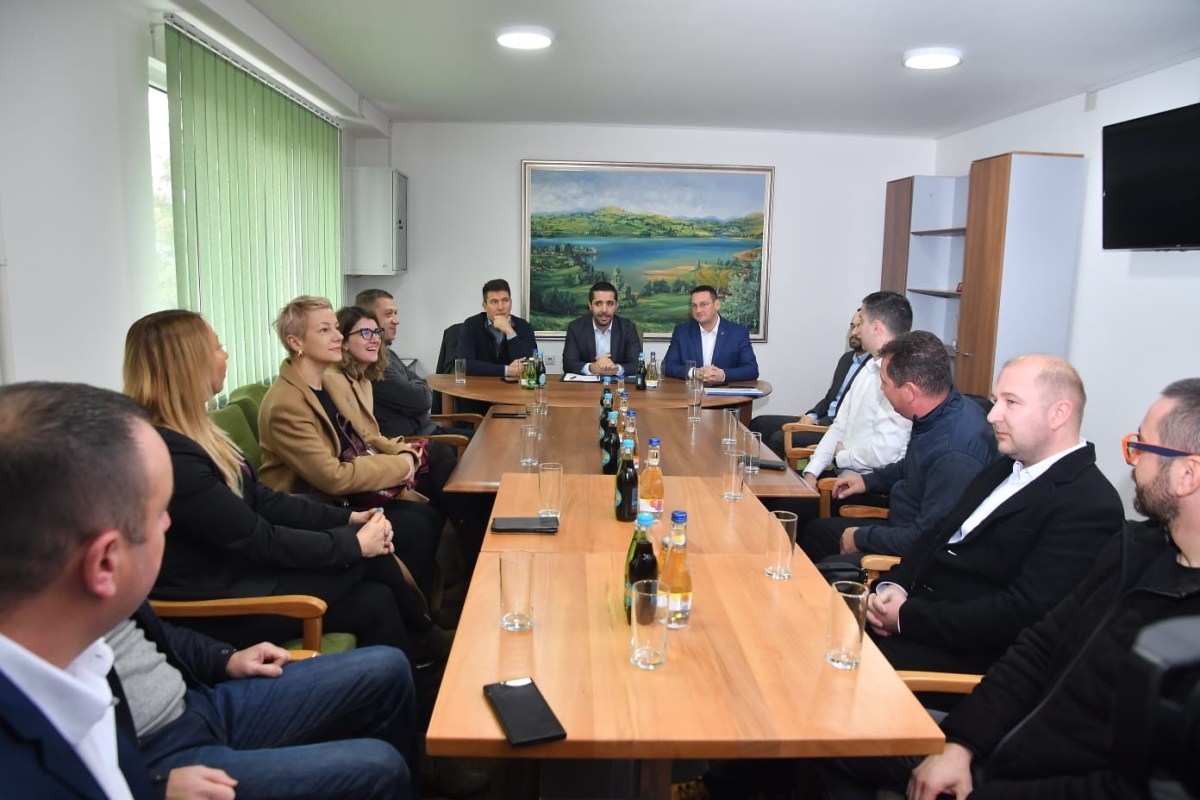 Циљ да Србија постане препознатљива по успешним породичним фирмама