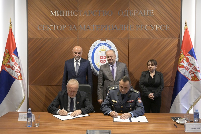 Потписани уговори за нови инвестициони циклус у одбрамбеној индустрији