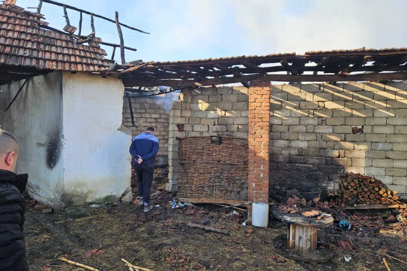 Изгорела штала породице Миленковић у селу код Косовске Каменице