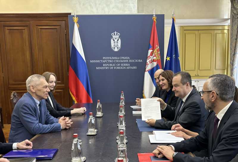 Даљи развој сарадње и билатералних односа Србије и Русије