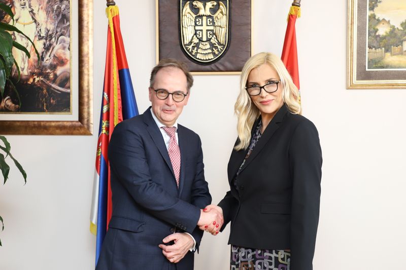 Србија доприноси остваривању циљева Хашке конференције