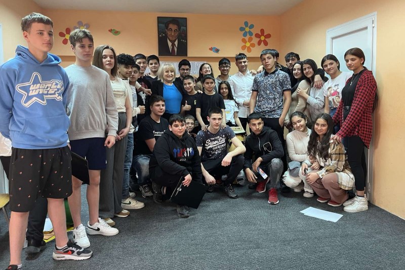 Мере подршке у образовном систему за ученике ромске националности