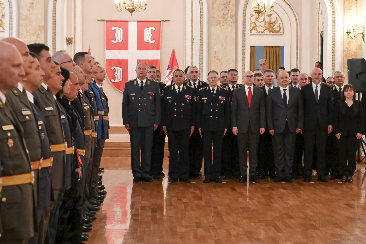 Уручена одликовања припадницима Министарства одбране и Војске Србије