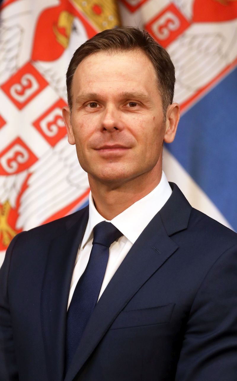 Синиша Мали