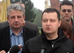 Дачић са сарадницима и представницима Синдиката полиције обележио првомајски уранак